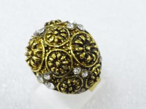 クリスタル　指輪(15号)